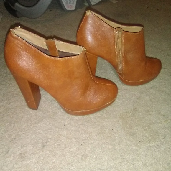 Women's platform heels - Picture 1 of 4